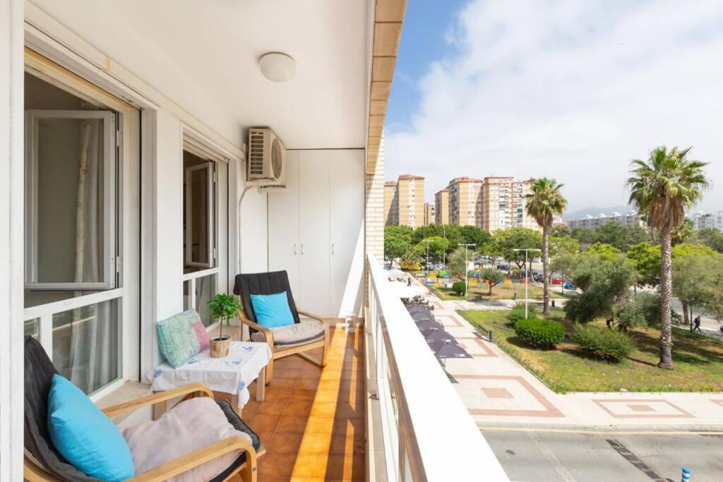Ferienwohnung Playa Huelin Apartamento Málaga Exterior foto