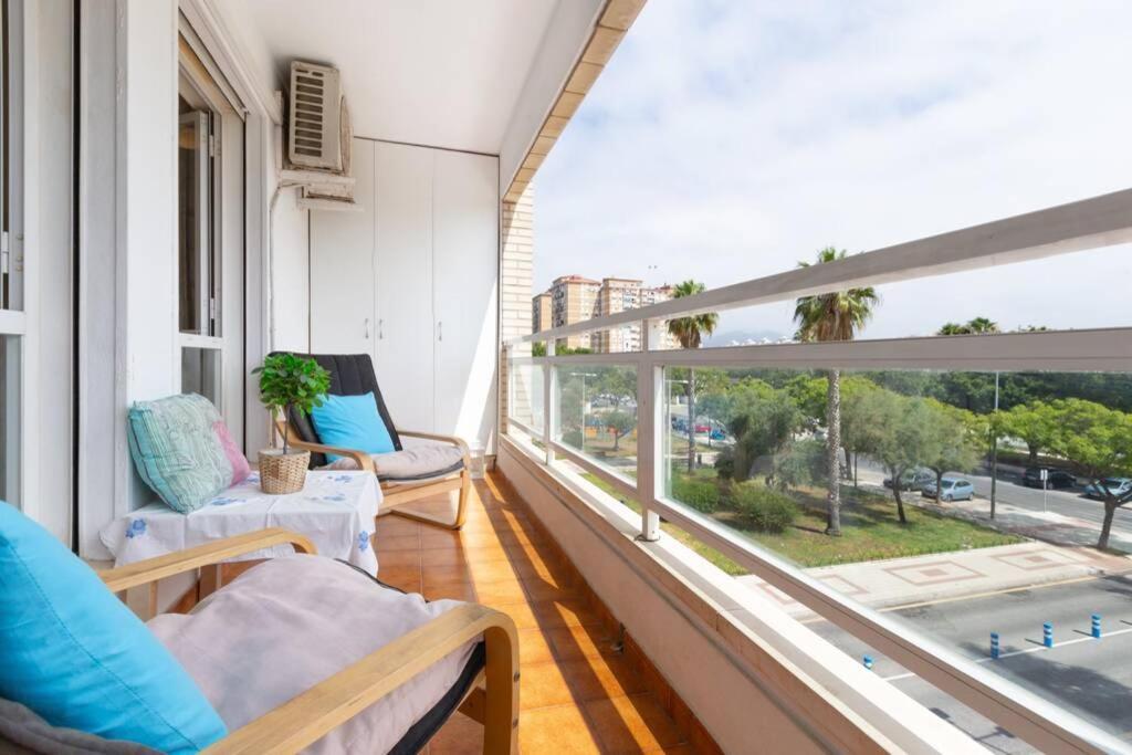 Ferienwohnung Playa Huelin Apartamento Málaga Exterior foto
